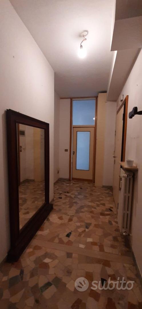 Bello versatile 5locali, 2bagni, 3esposizioni, Box