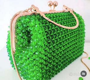 Borsetta pochette bauletto perline verdi. Foderata