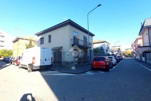 VILLA SINGOLA A SETTIMO MILANESE