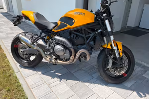 Ducati monster 821