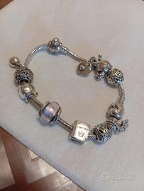 Braccialetto Pandora con 12 charme