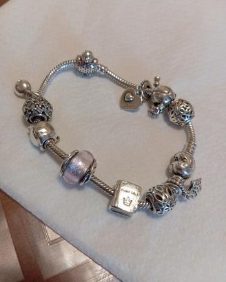 Braccialetto Pandora con 12 charme