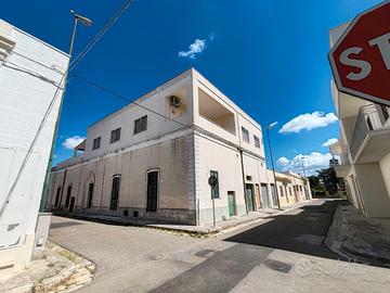 Abitazione con ascensore, garage e terrazzi