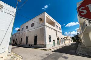 Abitazione con ascensore, garage e terrazzi
