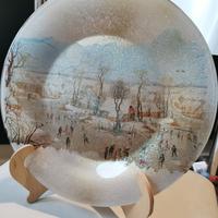 Piatto lavorato dipinto a mano con supporto