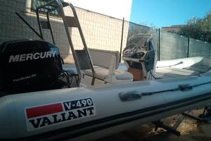 gommone valiant v-490 