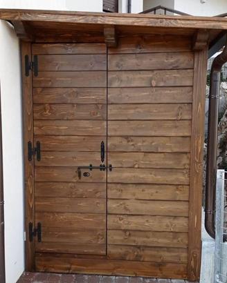 Ski room/casetta per esterno in legno