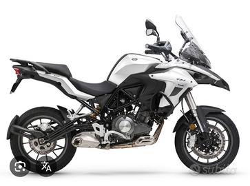 Benelli TRK 500