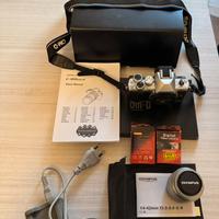 Olympus OM-D E-M10 Mark II + obbiettivo kit 14-42