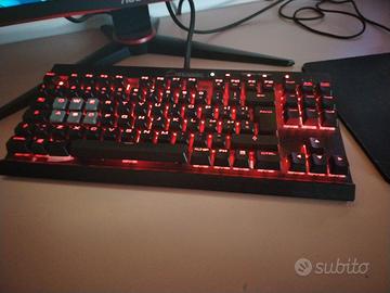 tastiera corsair k65 rgb QWERTY ITA 
