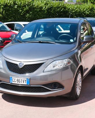 Lancia Ypsilon 1.2 69 CV 5 porte Silver