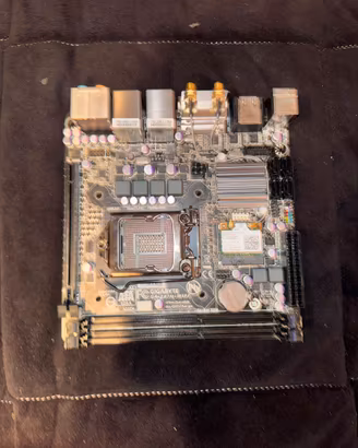 MOBO Gigabyte Mini-ITX Socket LGA1150 - RARA