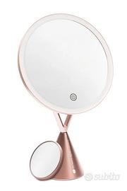 Specchio da trucco con illuminazione a led