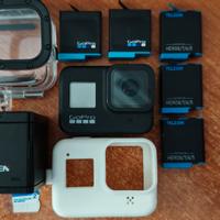 GoPro Hero 8 black + 5 batterie, case imp, cover