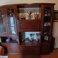 mobile da soggiorno in arte povera colore noce