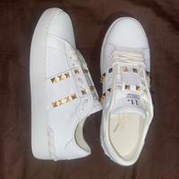Scarpe Valentino Garavani Rockstud n.39