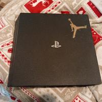  PlayStation 4 con i giochi 