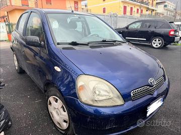 TOYOTA Yaris 16V 5 porte Sol