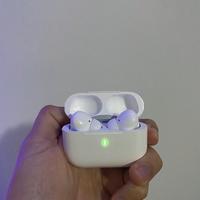 Cuffie wireless con cancellazione del rumore.