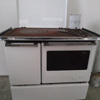 Stufa a legna cucina economica con i cerchi