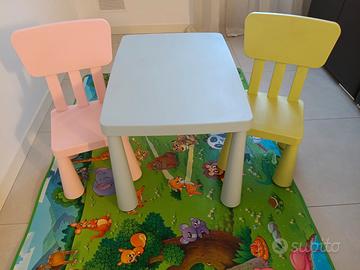 Tavolo,sedie, tappeto per Bambini