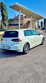 VOLKSWAGEN Golf 7ª serie - 2015