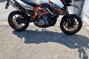 Ktm 990 smr 2011
