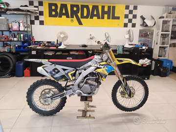 Suzuki RMZ250 CROSS