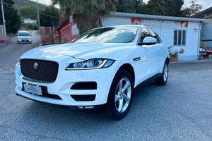 Jaguar F-Pace 2.0 D 180 CV Prestige