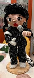Bambola artigianale uncinetto di Michael Jackson