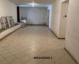 2 magazzini+garage (Zona Falcognana)-Liberi subito