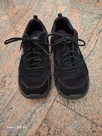 Scarpe skechers nere n. 43