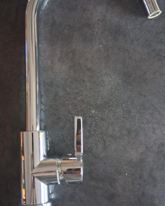 Rubinetto lavabo cucina cromato
