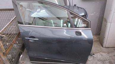 porta anteriore dx renault clio anno 2020
