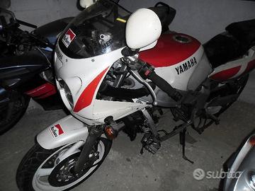Ricambi usati yamaha fzr 600 - 1989