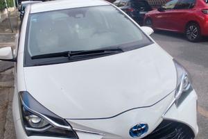Toyota Yaris Hybrid 1500