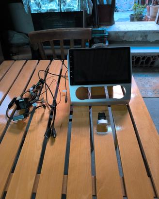 Stereo Android focus /cmax