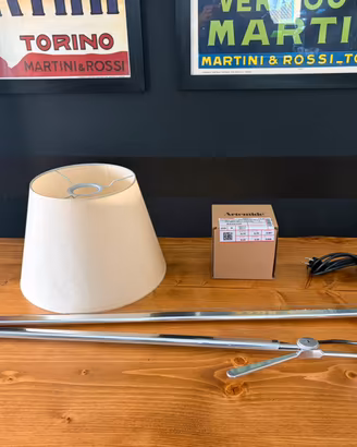 Artemide Tolomeo Mega con supporto da parete nuovo