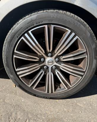 Cerchi e gomme volvo v60