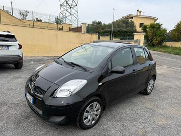 Toyota Yaris 1.0 5 porte