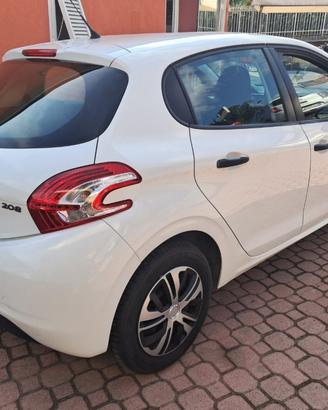 PEUGEOT 208 1.2 5 porte