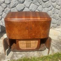 mobile bar con radio e giradischi 