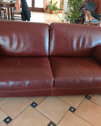 Coppia di divani in cuoio bordeaux 