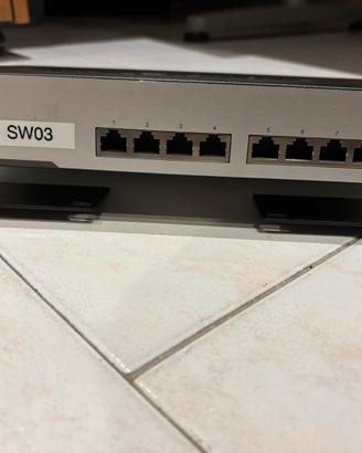 D-Link DGS-1100-10MP – 10 Porte Gigabit PoE+ / SFP
