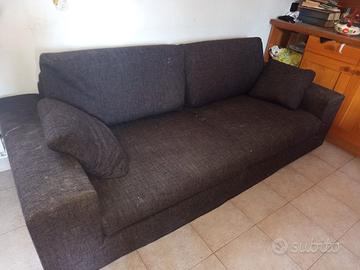 Divano marrone 3 posti 