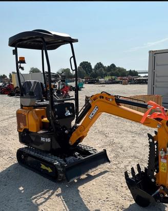 Escavatore 16 quintali vicsec motore KUBOTA