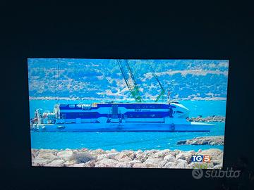 Samsung Crystal UHD 65”