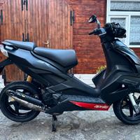 Aprilia sr 50 r