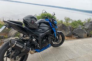 Suzuki GSX S750