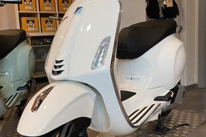 VESPA PRIMAVERA 125 - E5+